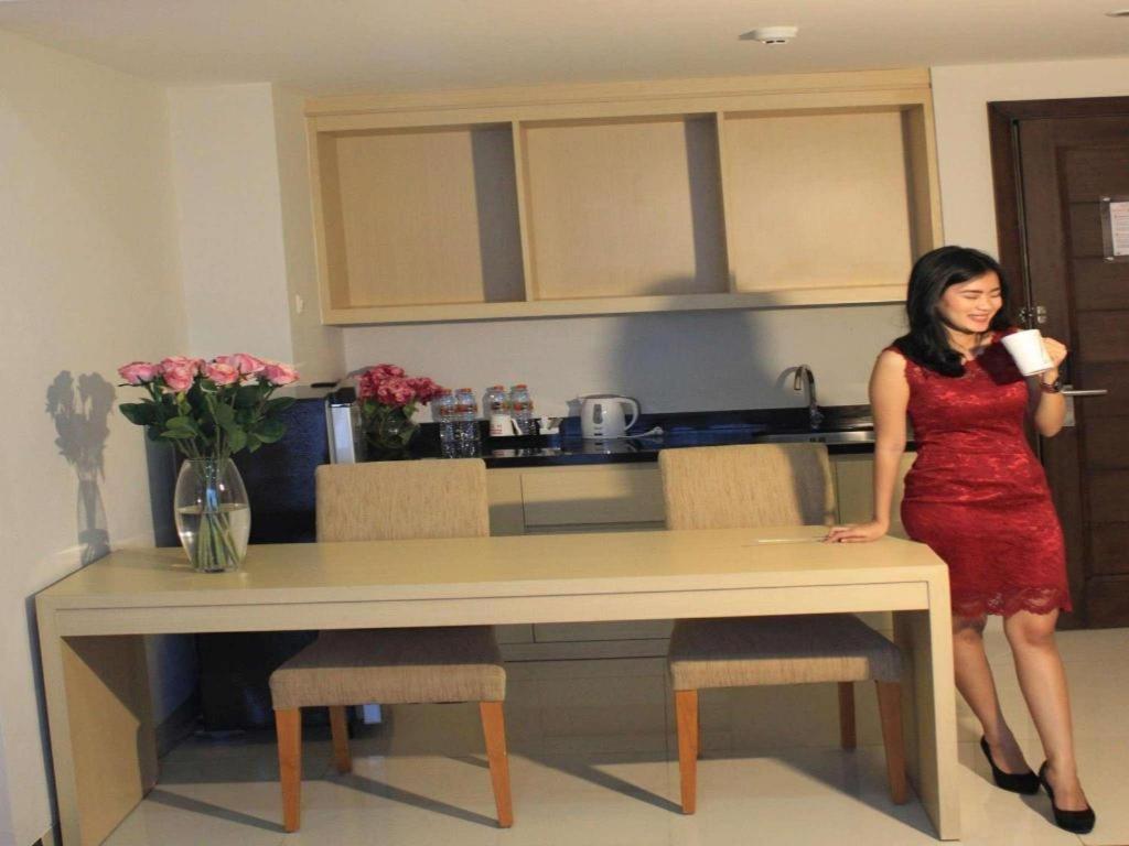Horison Hotel Sukabumi Exterior photo