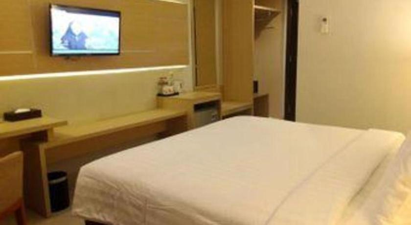 Horison Hotel Sukabumi Exterior photo